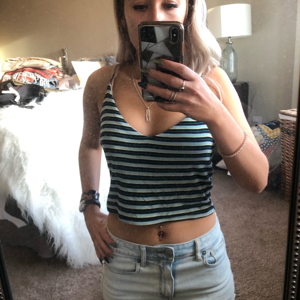 PacSun Cropped Tank - Picture 1 of 3
